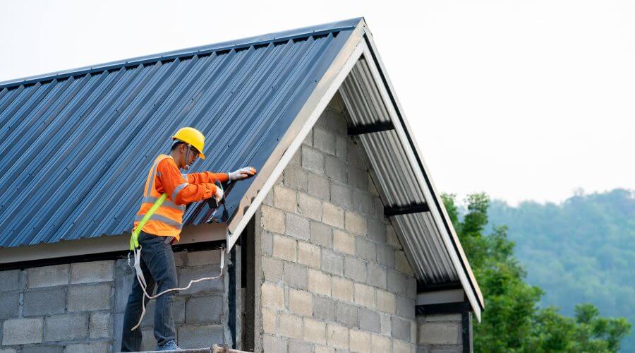 Professional New roof installation in Spiceland, IN